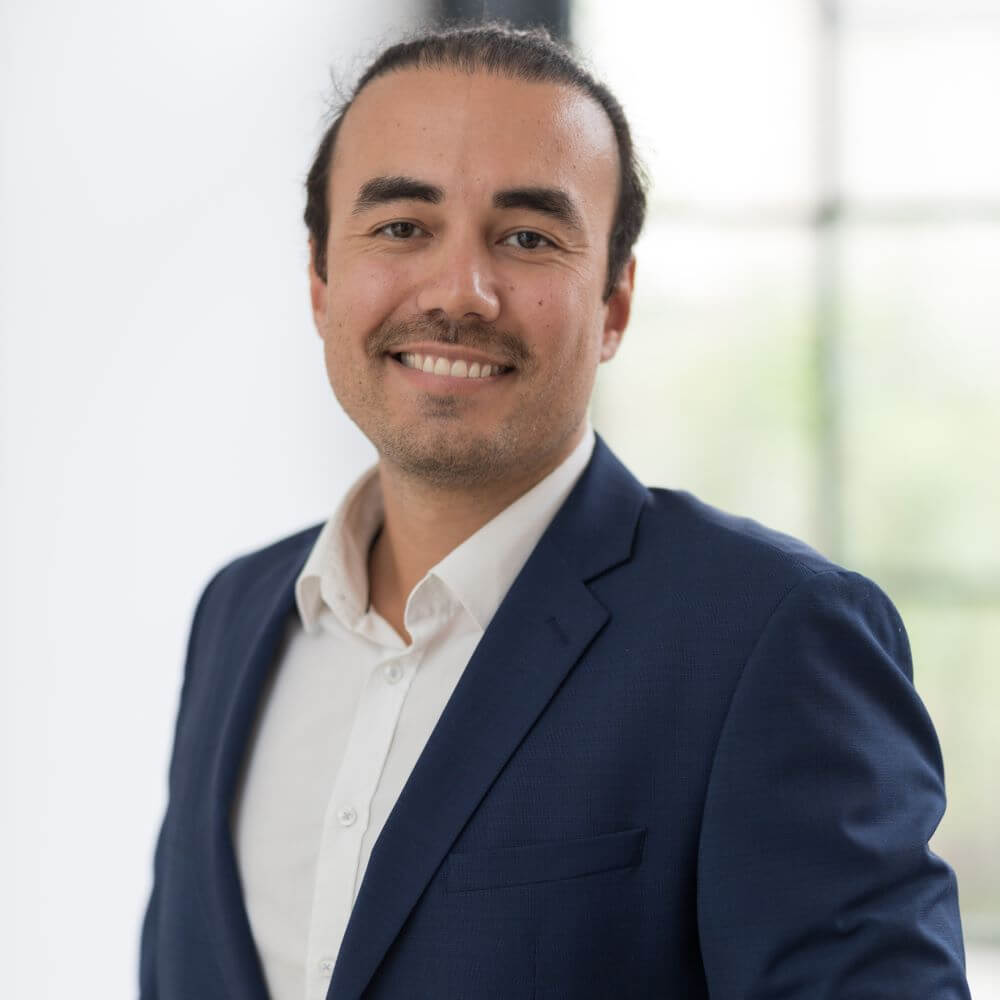 Johann_squared_1000px